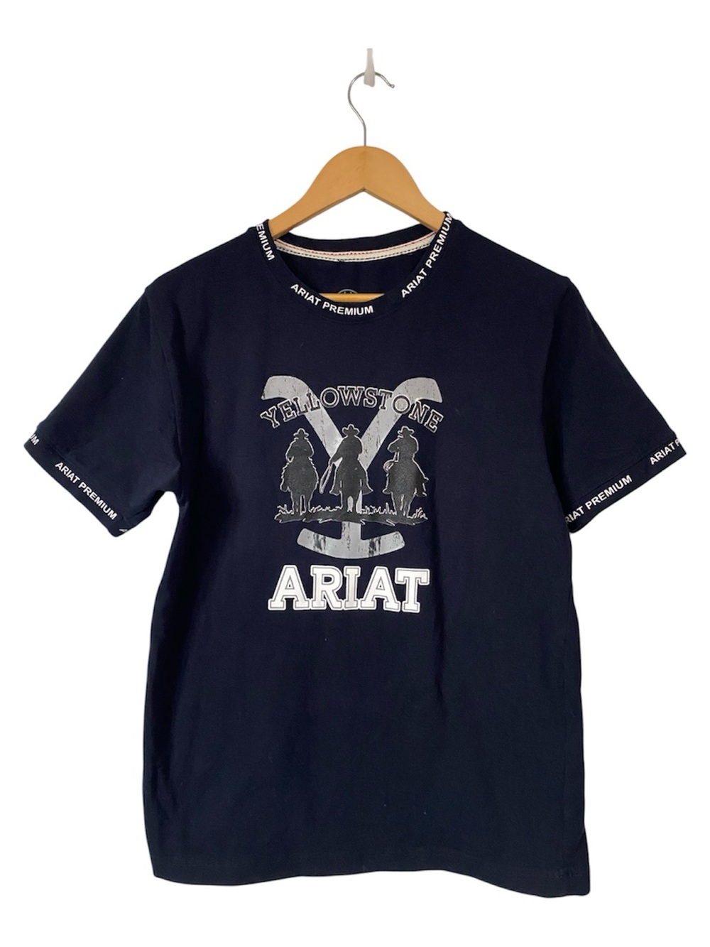 Ariat Premium Yellowstone Graphic Tee Black Size Medium
